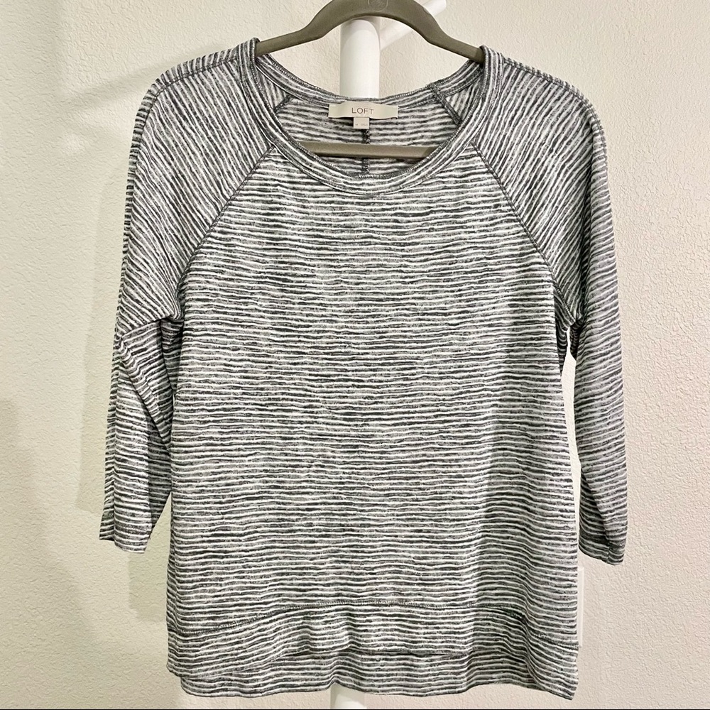 LOFT Tee 3/4 Sleeve Grey & White Mini striped Medium